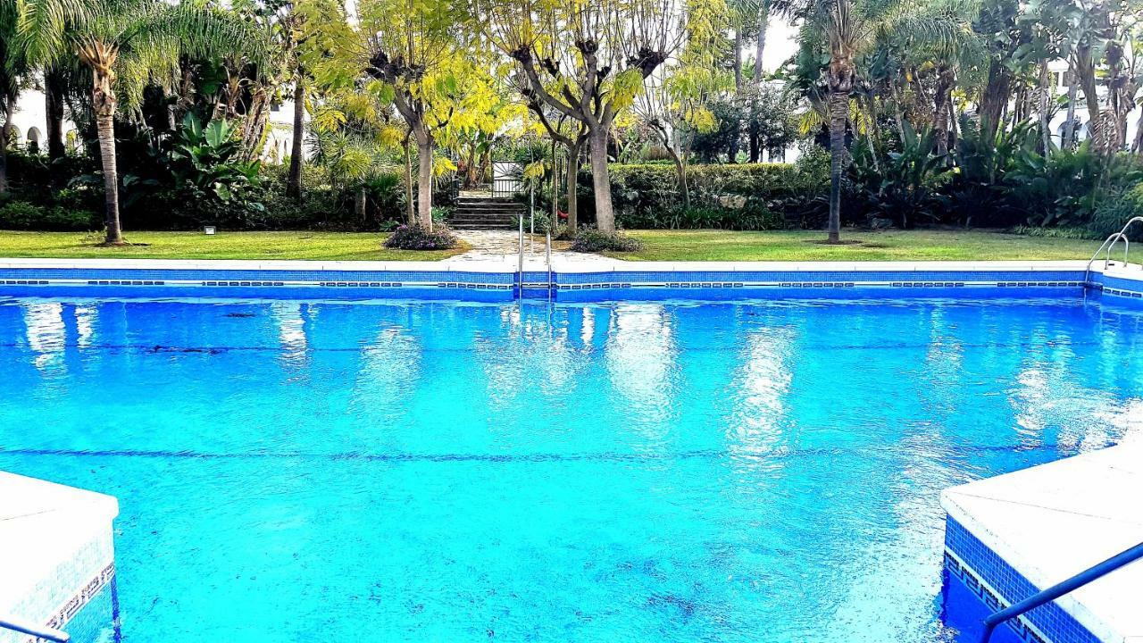 Апартаменти Apartamento Con Vistas Al Campo De Golf Y Piscina Фуенхірола Екстер'єр фото